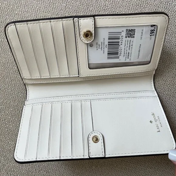 Kate Spade New Yorker Wallet - Picture 2 of 2